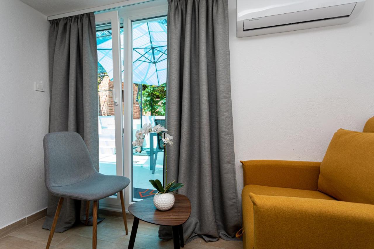 Apartments San Leopoldo 茨里克韦尼察 外观 照片
